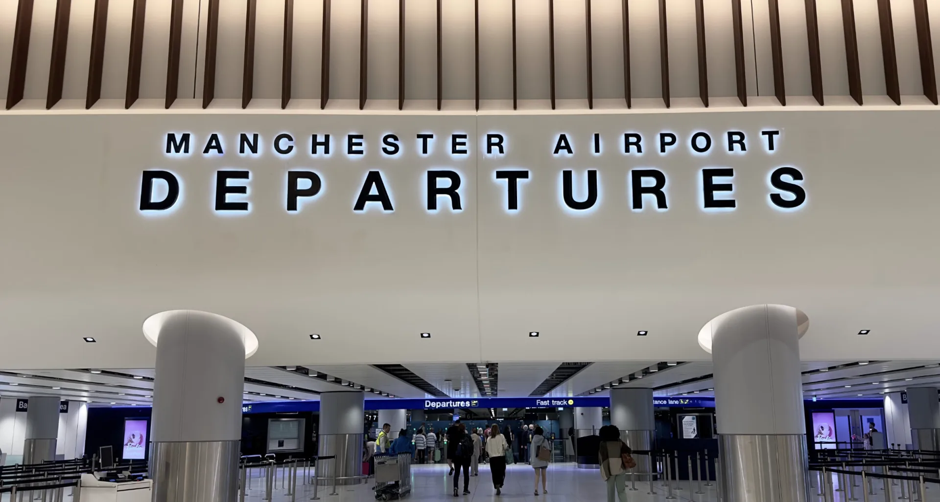 Manchester Airport Departures for Florida